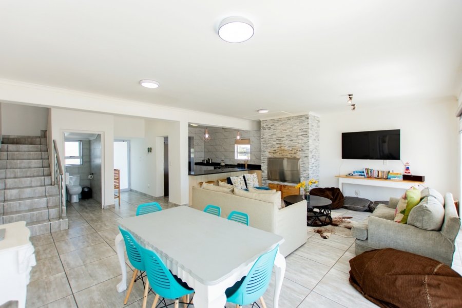 4 Bedroom Property for Sale in Britannia Bay Western Cape